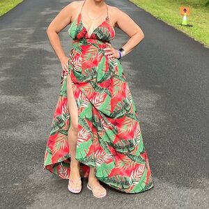 Maxi dress with slit